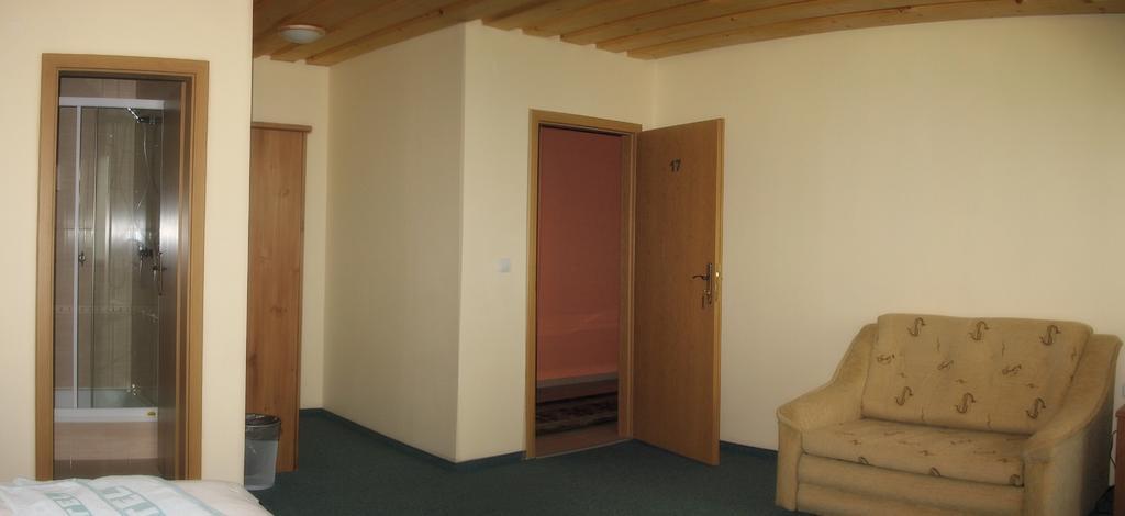 Penzion Slanicky Dvor Namestovo Exterior photo
